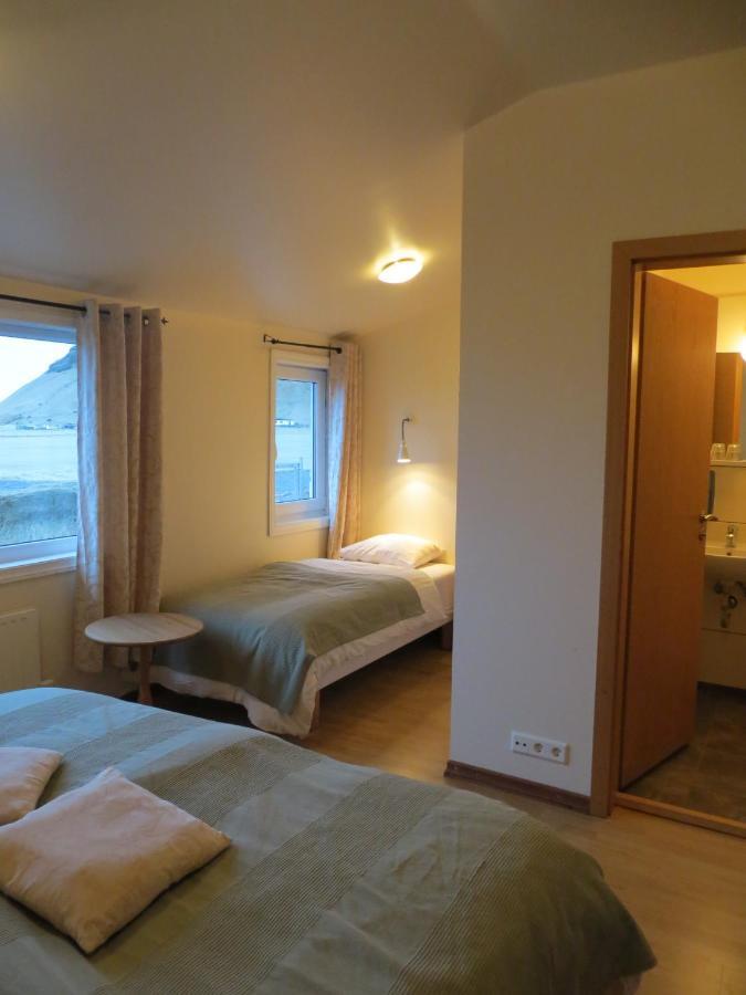 Guesthouse Vellir Vik i Myrdal Екстер'єр фото